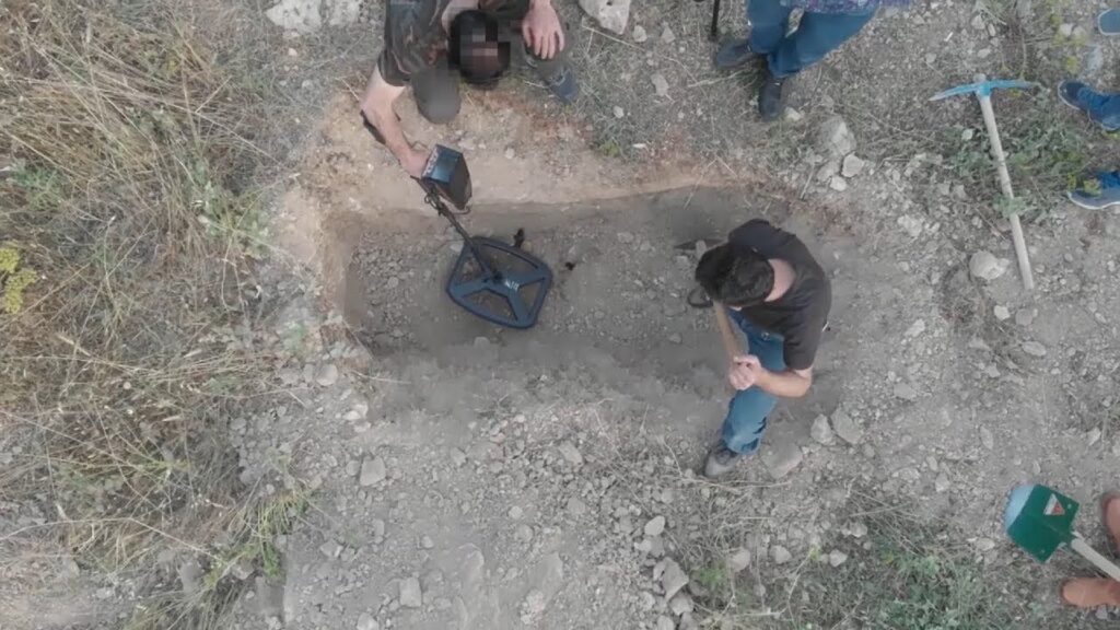 Documentary Gold and Treasures Detection New Primero ajax Gold Detector